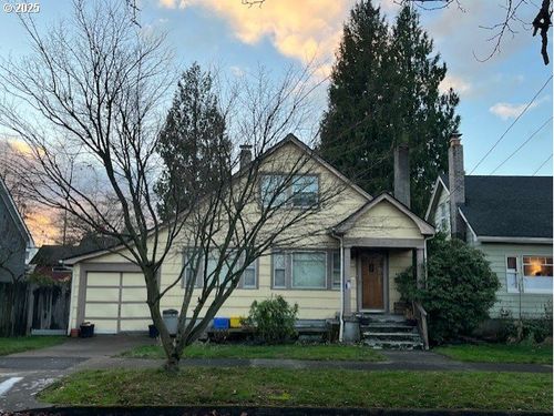 3315 Ne 51st Ave, Portland, OR, 97213-2421 | Card Image