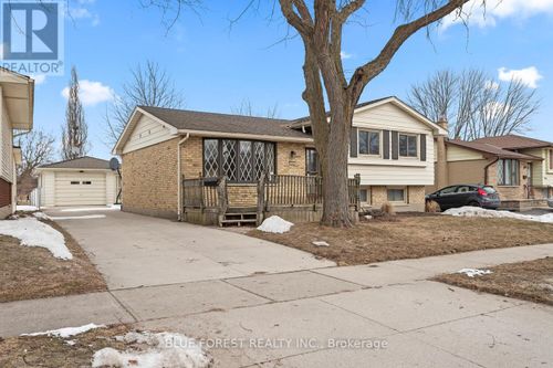 1001 Osgoode Dr, London, ON, N6E1C9 | Card Image