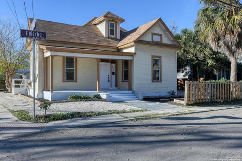 224 E Rische, San Antonio, TX, 78204-1527 | Card Image