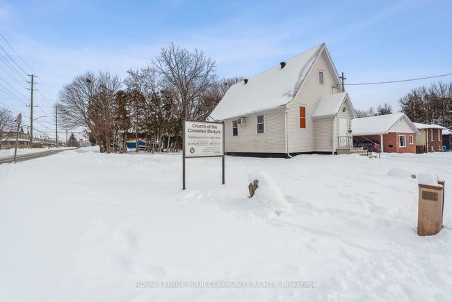 364 Regent St, Home with 0 bedrooms, 2 bathrooms and null parking in Orillia ON | Image 4