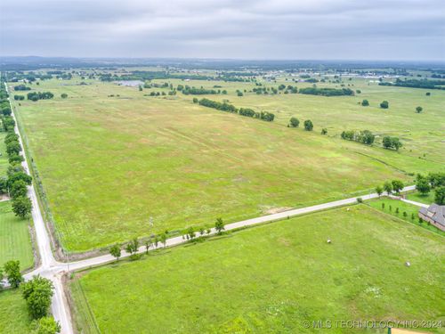 001 Creager Road, Mounds, OK, 74421 | Card Image