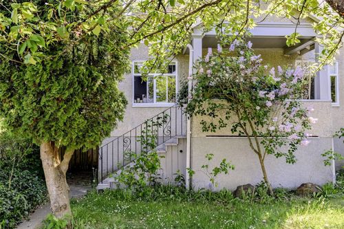 633 Prideaux St, Nanaimo, BC, V9R2N9 | Card Image