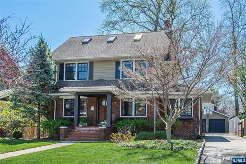 229 Watchung Ave, Montclair, NJ, 07043-2424 | Card Image