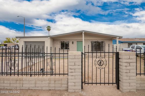 5174 Mountain Avenue, Tucson, AZ, 85706 | Card Image