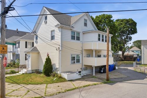 44 Warwick Rd, Pawtucket, RI, 02861-2661 | Card Image