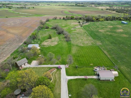 1136 Schenk St, Osage City, KS, 66523-1623 | Card Image