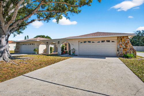 3076 Sea Gate Cir, Merritt Island, FL, 32953-8330 | Card Image
