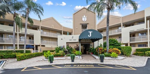 303-7361 Granville Dr, Tamarac, FL, 33321-8704 | Card Image