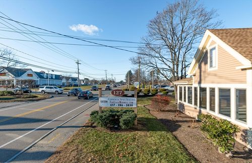 127 Washington St, Norwell, MA, 02061-1711 | Card Image
