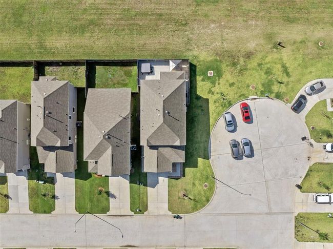 Lots of guest parking and no back neighbors for privacy | Image 33