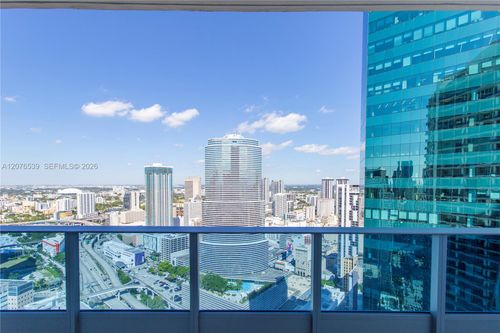 4512-200 Biscayne Boulevard Way, Miami, FL, 33131-2165 | Card Image