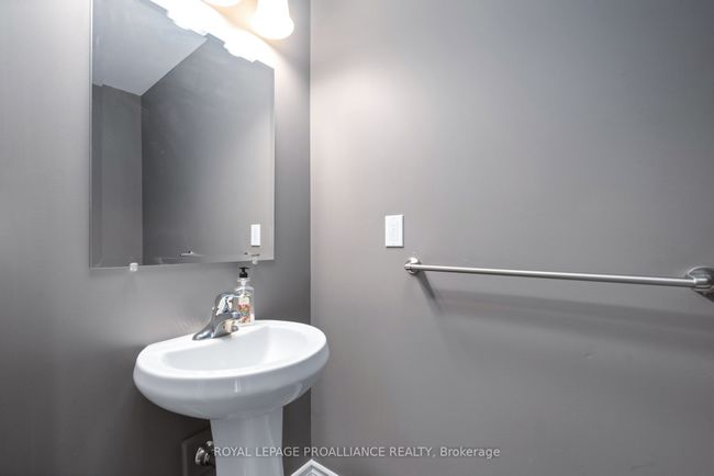 2 Oak Ridge Dr, House other with 4 bedrooms, 4 bathrooms and 8 parking in Stirling ON | Image 14