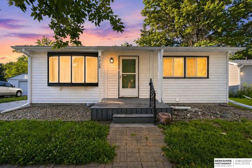 5925 Tangeman Ter, Lincoln, NE, 68505-1753 | Card Image
