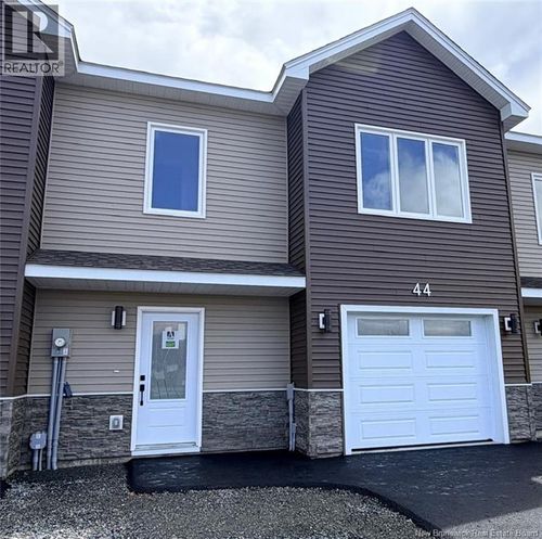 44 Ocean Dr, Saint John, NB, E2P | Card Image