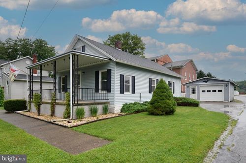 201 Centre St, MILESBURG, PA, 16853-3823 | Card Image