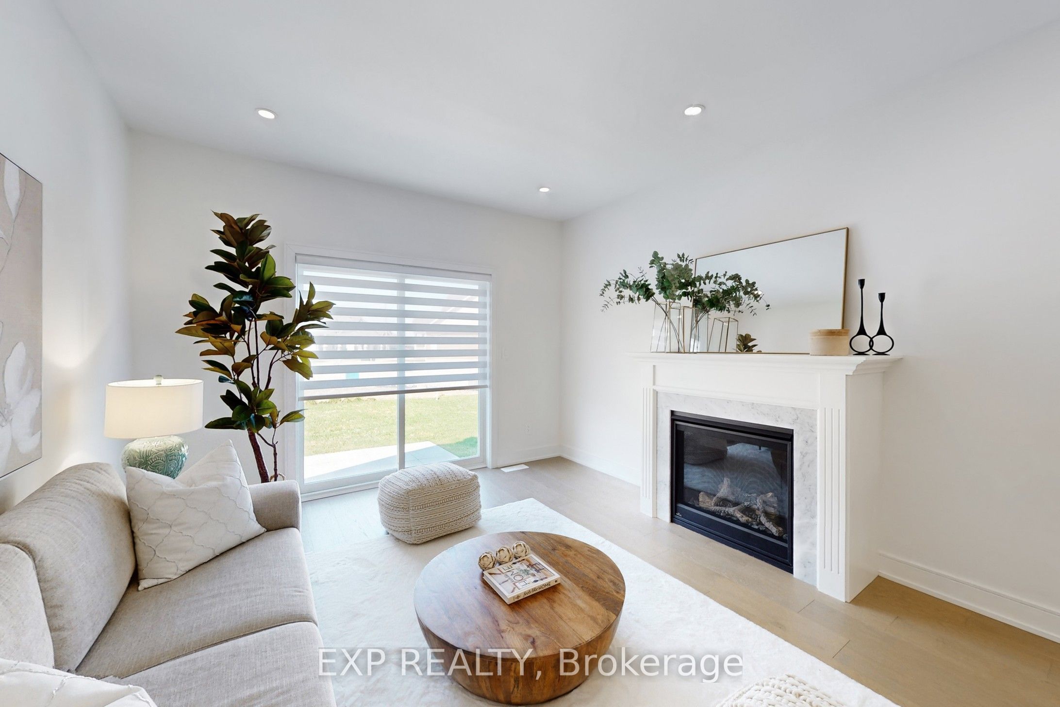 Residential in Georgina 5