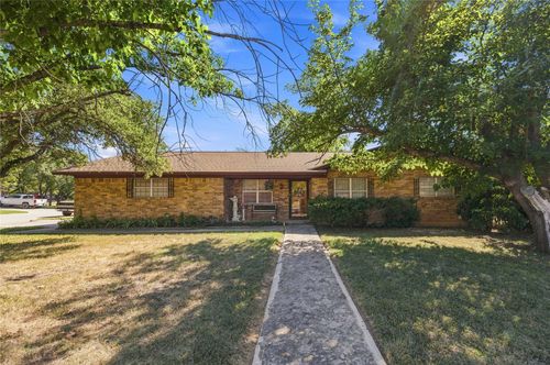 4309 9th St, Brownwood, TX, 76801-7316 | Card Image