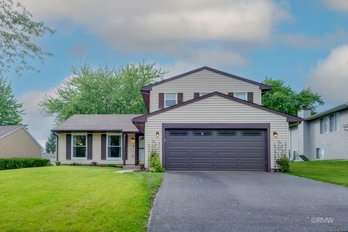 942 W Clearwater St, Roselle, IL, 60172-3511 | Card Image