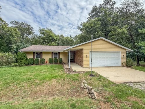 512 County Road 2490 N, Mahomet, IL, 61853-5509 | Card Image