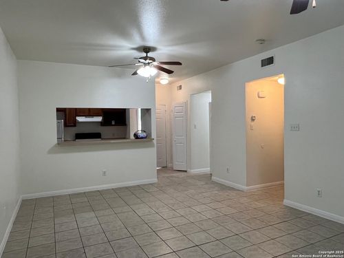 apt-1-521 Dukeway, Universal City, TX, 78148-3773 | Card Image