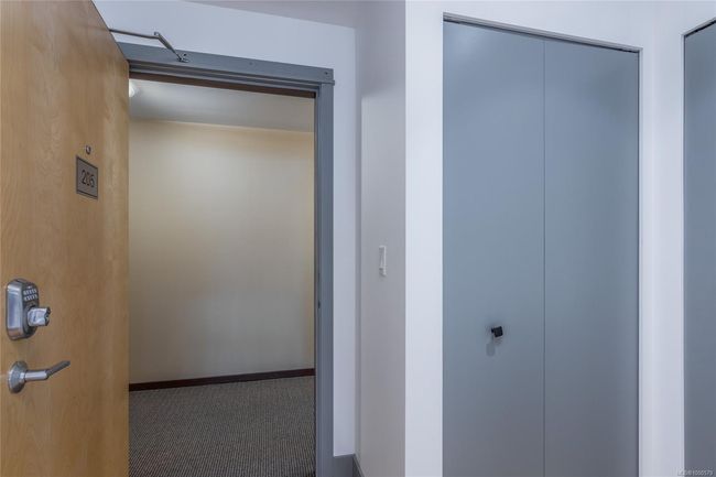 205 - 38 Front St, Condo with 1 bedrooms, 1 bathrooms and 1 parking in Nanaimo BC | Image 32