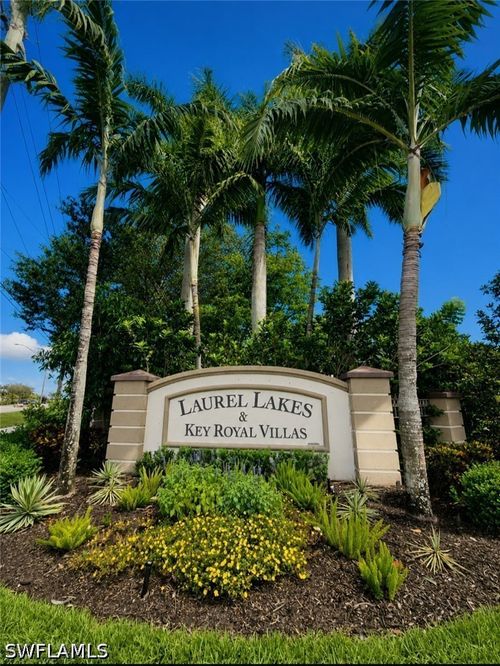 1312-8284 Key Royal Cir, NAPLES, FL, 34119-6813 | Card Image