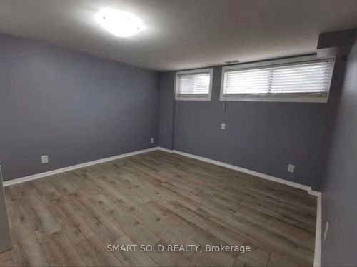 5375 Turney Dr, Mississauga, ON, L5M1Z4 | Card Image