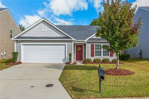 5059 Mount Hope Dr, Winston-Salem, NC, 27107-8207 | Card Image