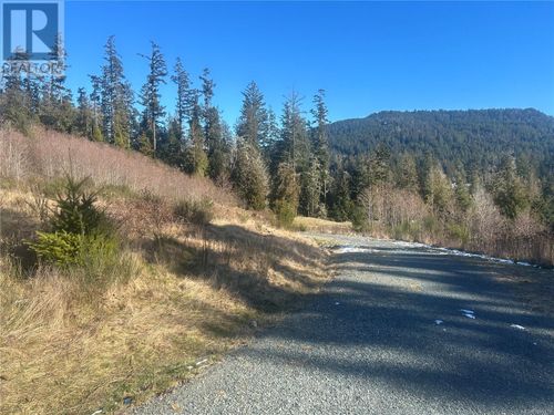 2455 Phillips Rd, Sooke, BC, V9Z0Y3 | Card Image
