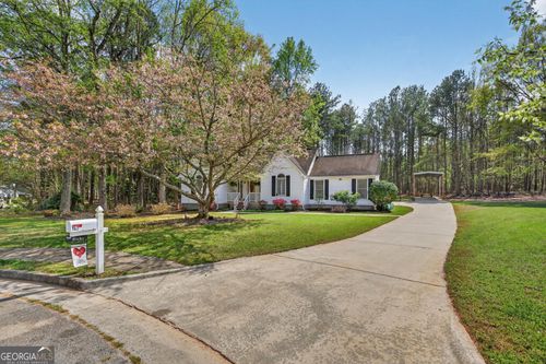 182 Suwanee Ct, Senoia, GA, 30276-3312 | Card Image