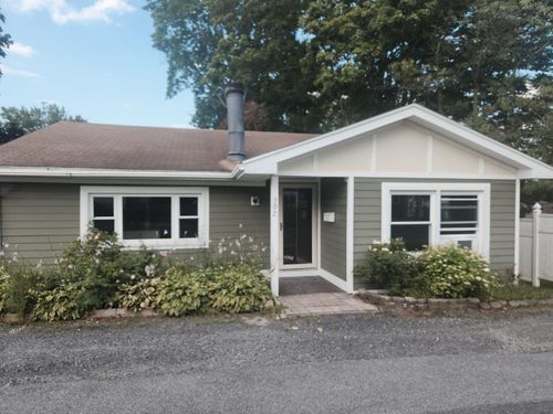 302 Ida St, PHILIPSBURG, PA, 16866-2730 | Card Image