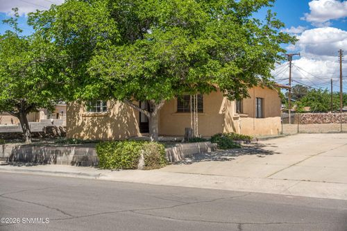 625 S Esperanza St, Las Cruces, NM, 88001-3319 | Card Image