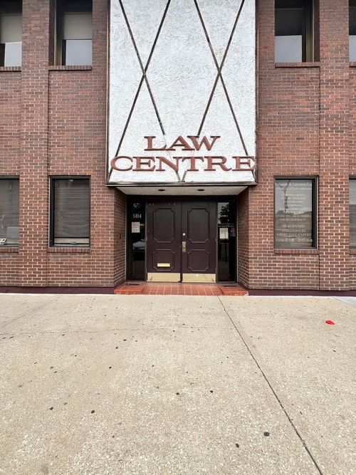 5814 W Cermak Rd, Cicero, IL, 60804-2131 | Card Image