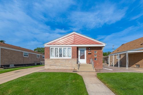 7966 S Kolin Ave, Chicago, IL, 60652-2221 | Card Image