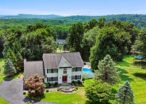 21 Melissa Ln, Washingtonville, NY, 10992-2276 | Card Image