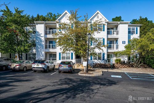 936 Waterford Dr, Edison, NJ, 08817-1911 | Card Image