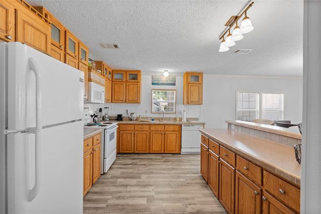 271 Key Largo Loop, House other with 3 bedrooms, 2 bathrooms and 3 parking in Pointblank TX | Image 19