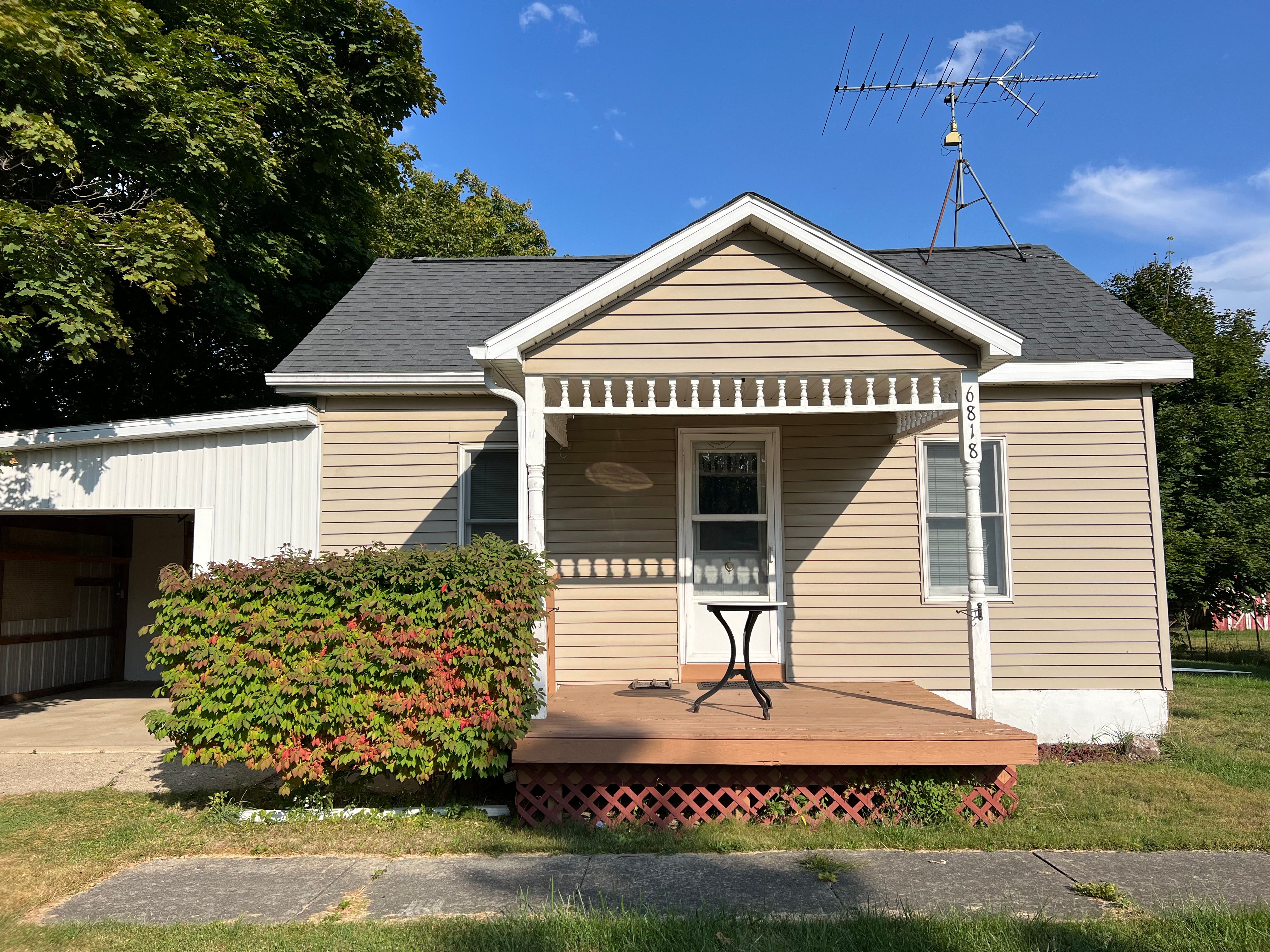 Sherman St, North Branch, MI 48461