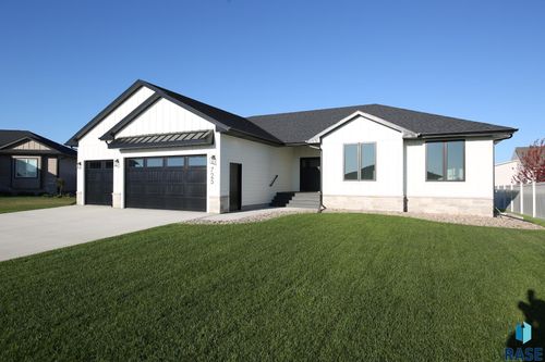725 S Granite Cir Circle, Tea, SD, 57064 | Card Image
