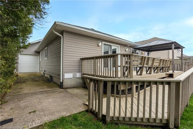 803 23rd St E, House other with 3 bedrooms, 2 bathrooms and 6 parking in Owen Sound ON | Image 22