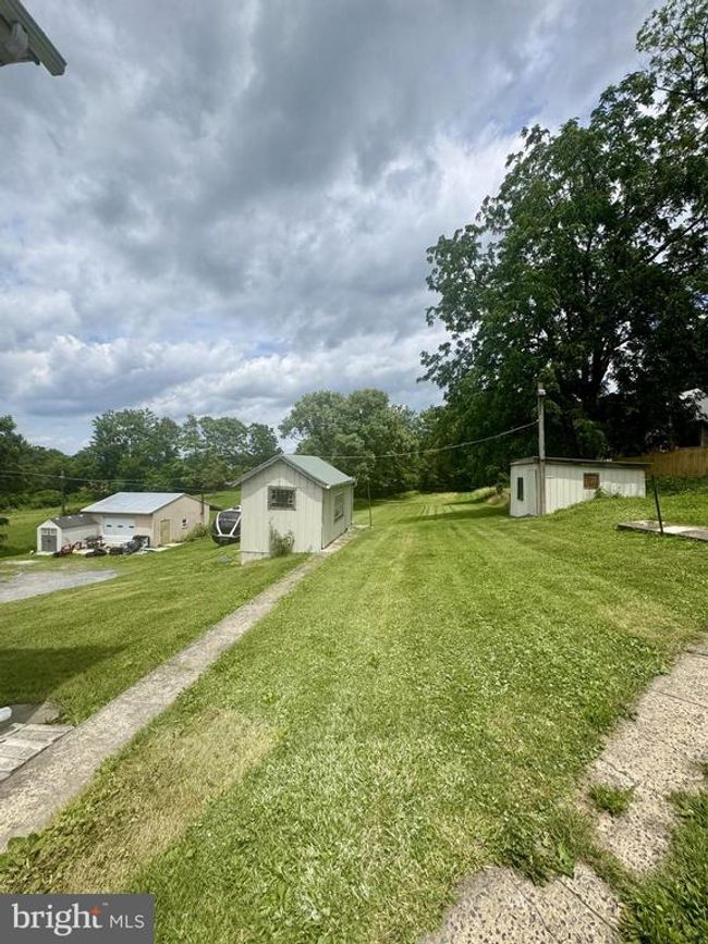 6054 Baltimore Pike, House other with 3 bedrooms, 2 bathrooms and null parking in LITTLESTOWN PA | Image 4