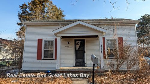 1314 Adams St, Saginaw, MI, 48602-2511 | Card Image