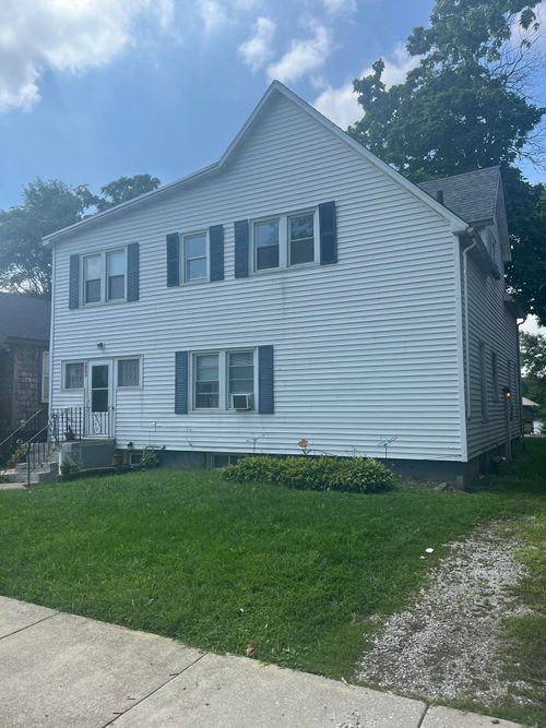 642 Water St, Hobart, IN, 46342 | Card Image