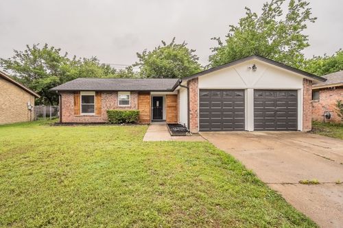 1108 Georgetown St, Arlington, TX, 76015-3511 | Card Image