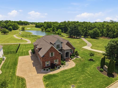 307 Five Oaks Blvd, Lebanon, TN, 37087-5097 | Card Image