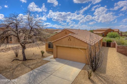 660 S Willis Ray Avenue, Vail, AZ, 85641 | Card Image