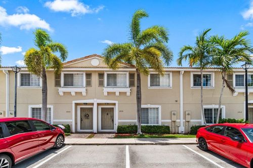 5935 Glasgow Way, Tamarac, FL, 33321-4184 | Card Image