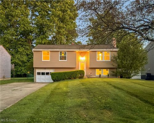 5179 Willow Crest Ave, Austintown, OH, 44515-3955 | Card Image