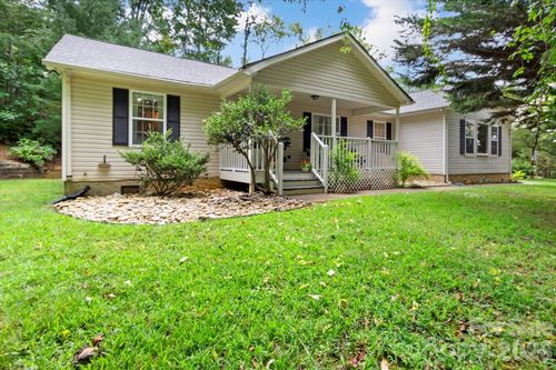 42 Bushwald Ln, Swannanoa, NC, 28778-2859 | Card Image