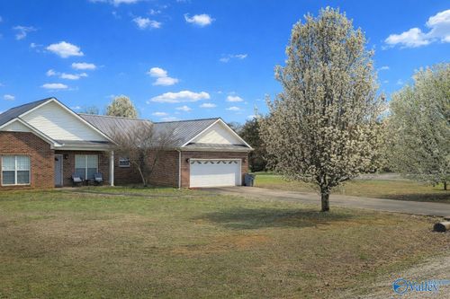 10 Sonya Ln, Florence, AL, 35633-5926 | Card Image